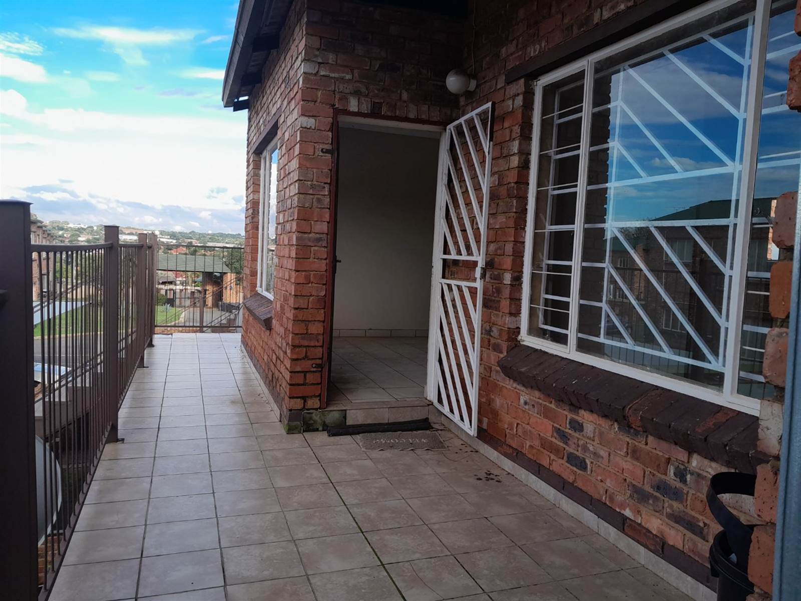 2 Bed Townhouse in Grobler Park photo number 1