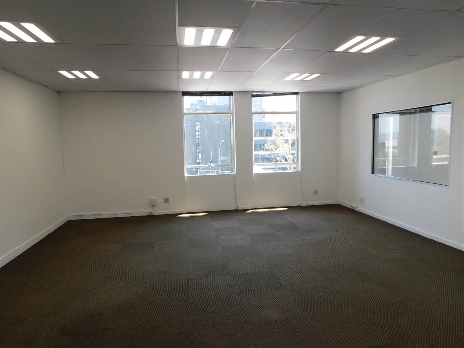 184  m² Office Space in Rosebank photo number 8