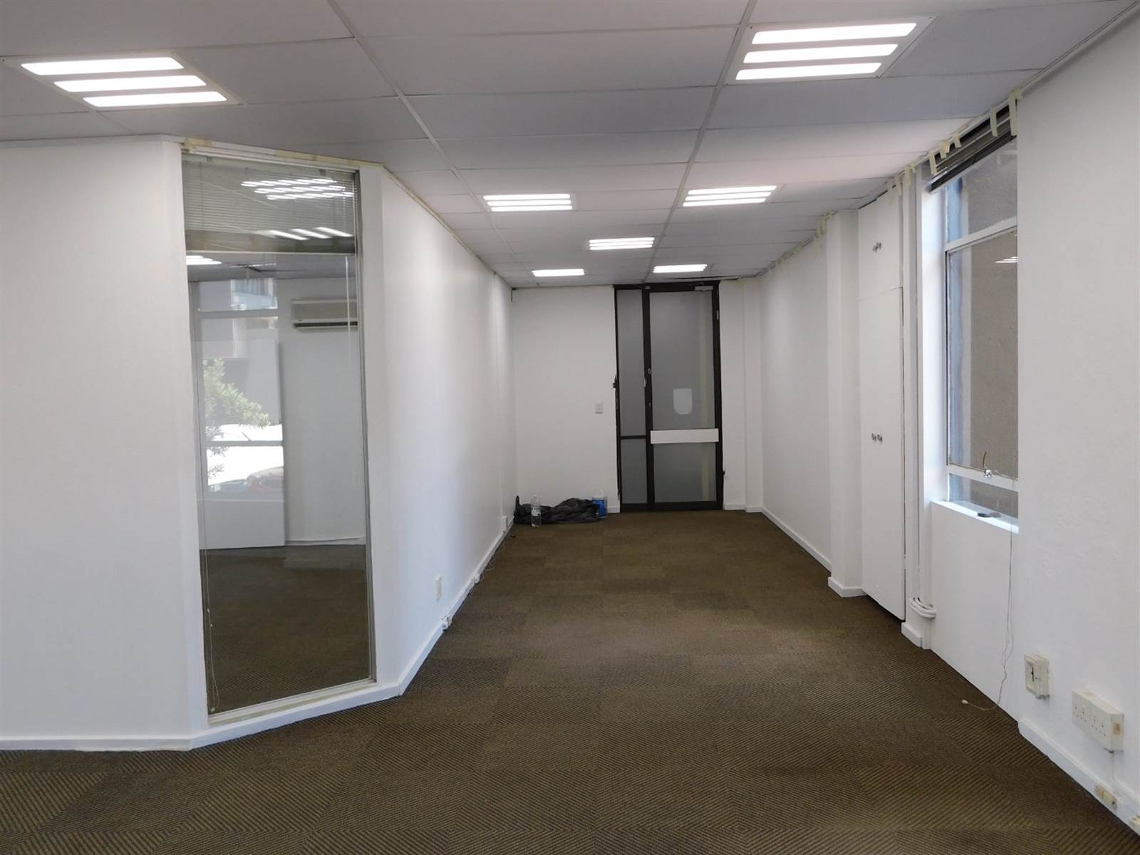 184  m² Office Space in Rosebank photo number 6