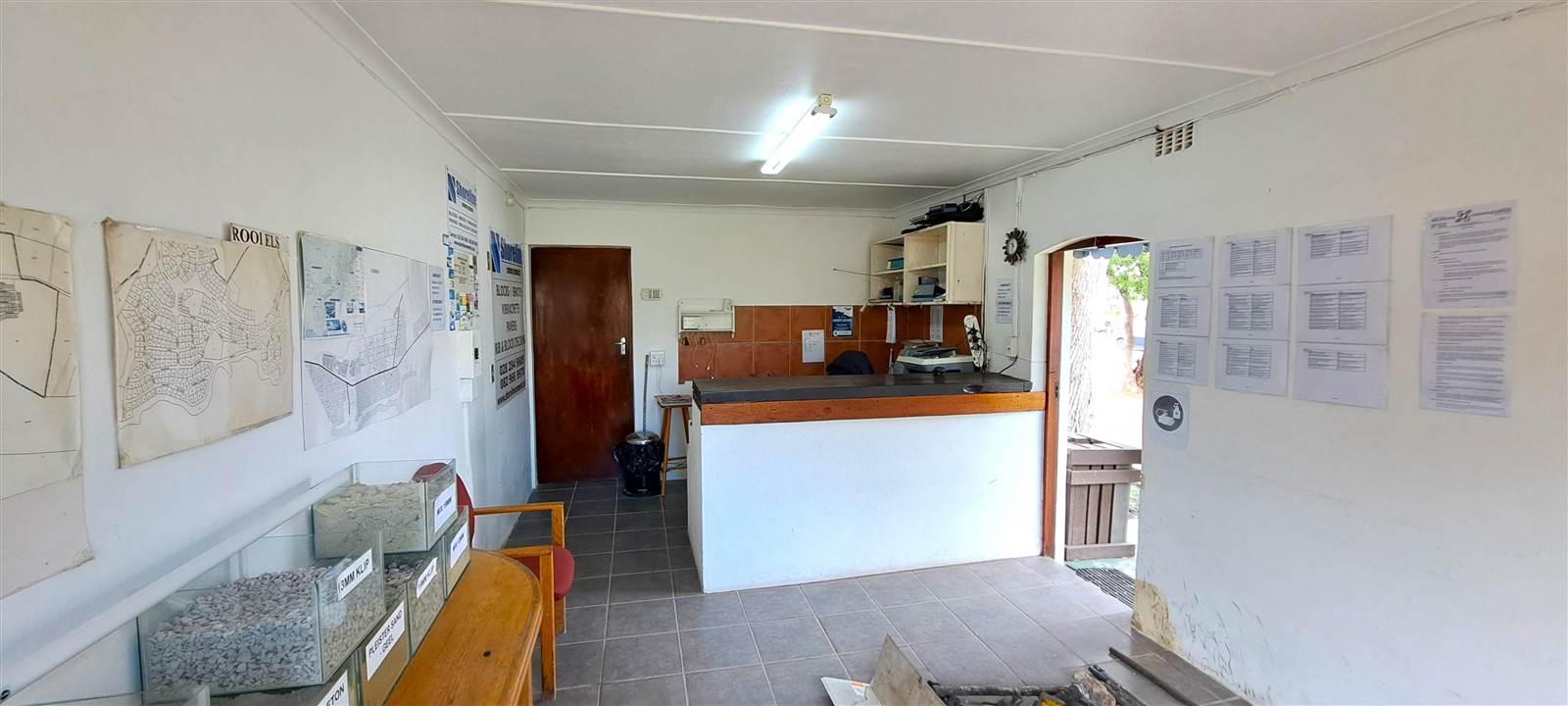342  m² Commercial space in Kleinmond photo number 2