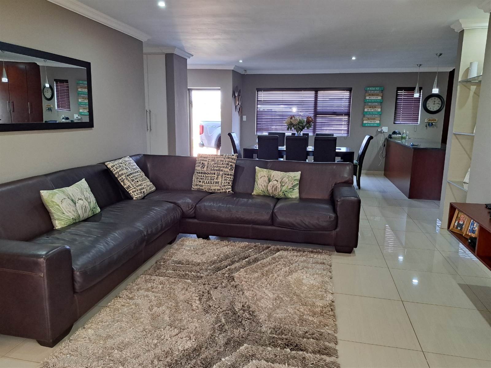 3 Bed Townhouse in Carletonville photo number 5