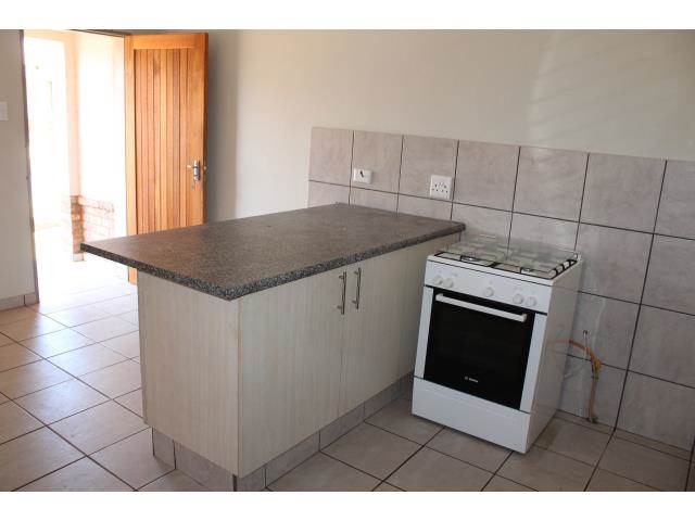 2 Bed Apartment in Kathu photo number 3