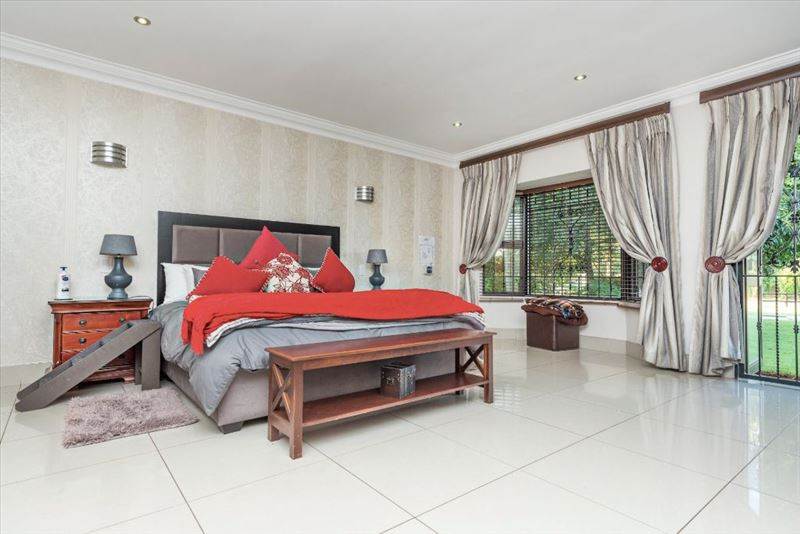 5 Bed House in Benoni AH photo number 16