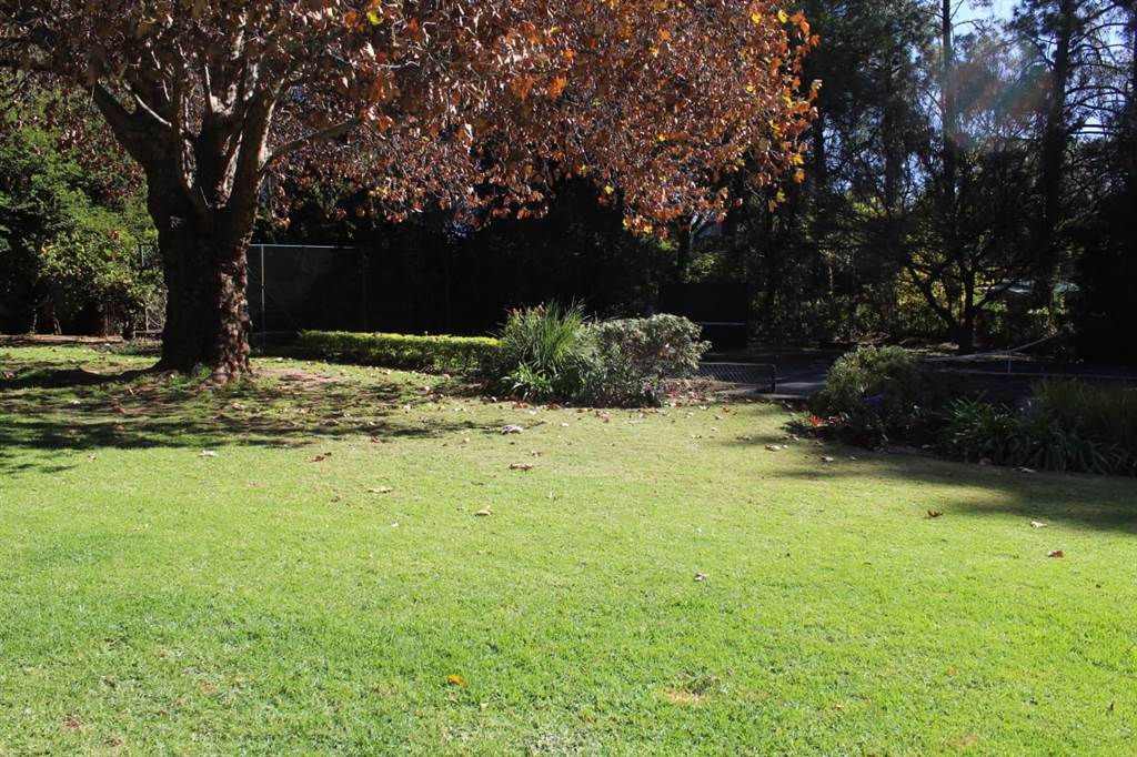 750 m² Land available in Bryanston photo number 2