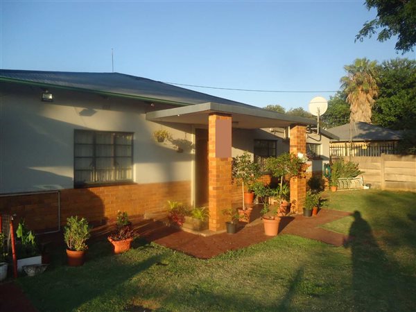3 Bed House in Claremont