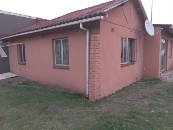 2 Bed House in Bluff