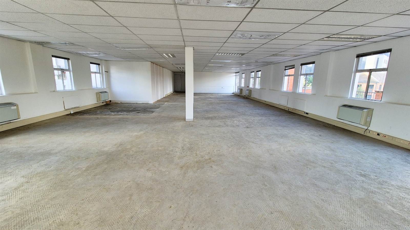 317  m² Office Space in Menlyn photo number 8