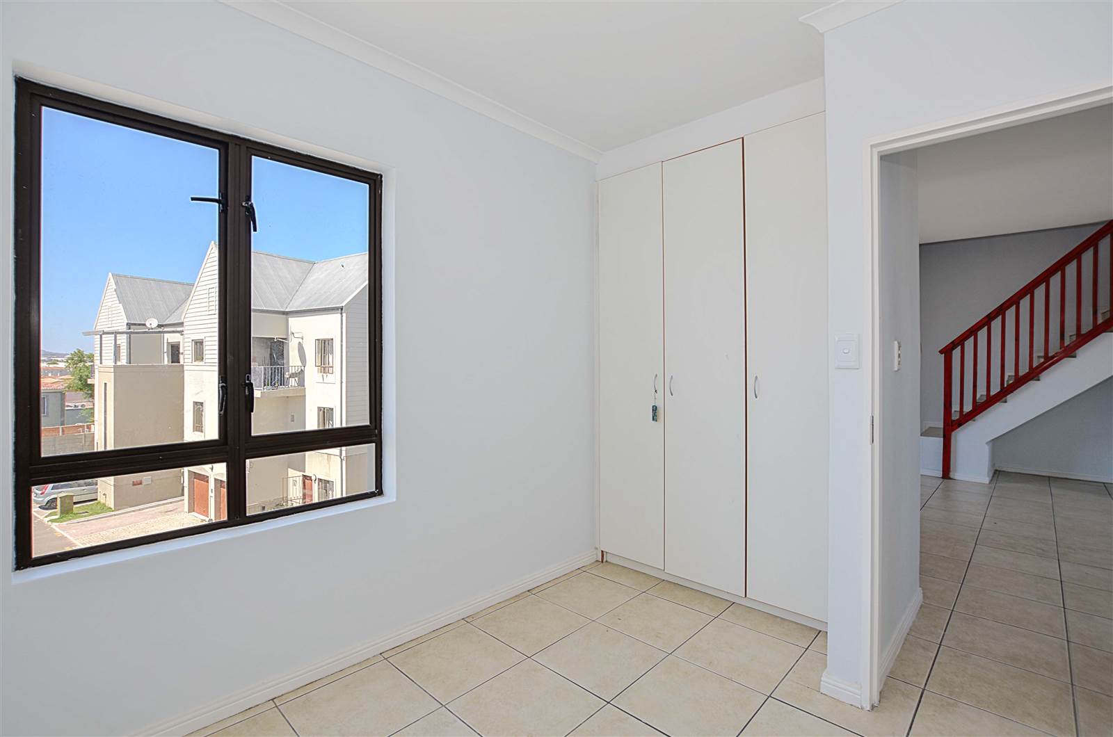 3 Bed Apartment in Parklands photo number 11