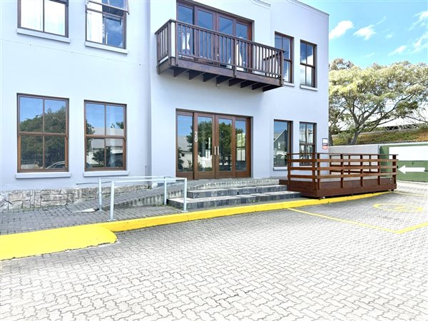 220 m² Commercial space 220 m² Commercial space