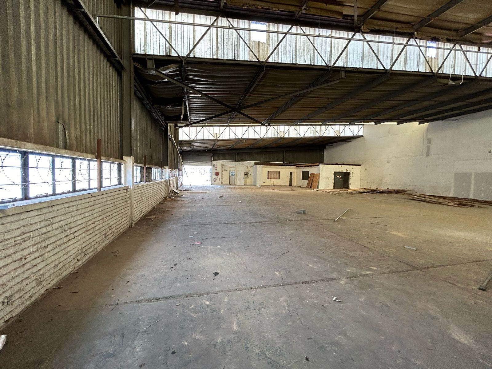 750  m² Industrial space in Spartan photo number 5