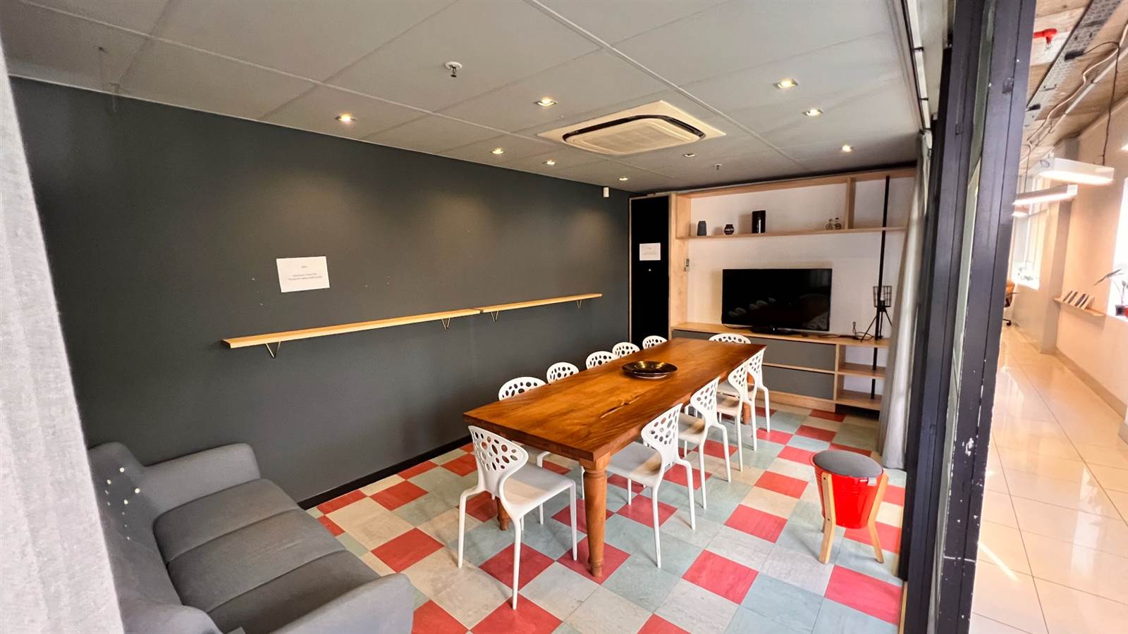 427  m² Commercial space in Cape Town City Centre photo number 19