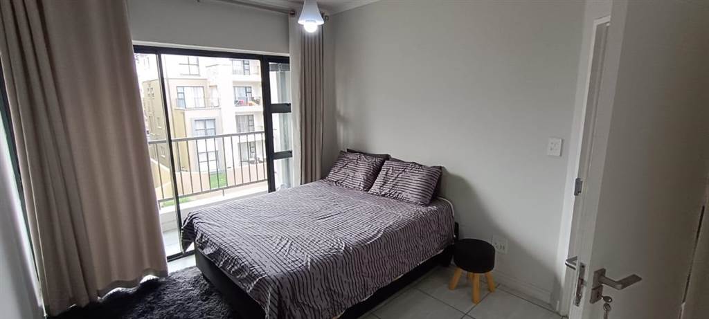 1 Bed Apartment in Jukskei View photo number 9