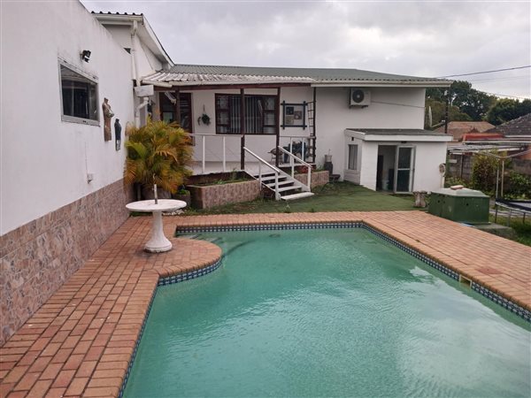 3 Bedroom House 3 Bedroom House