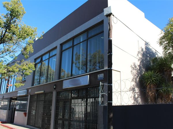 35 800  m² Commercial space