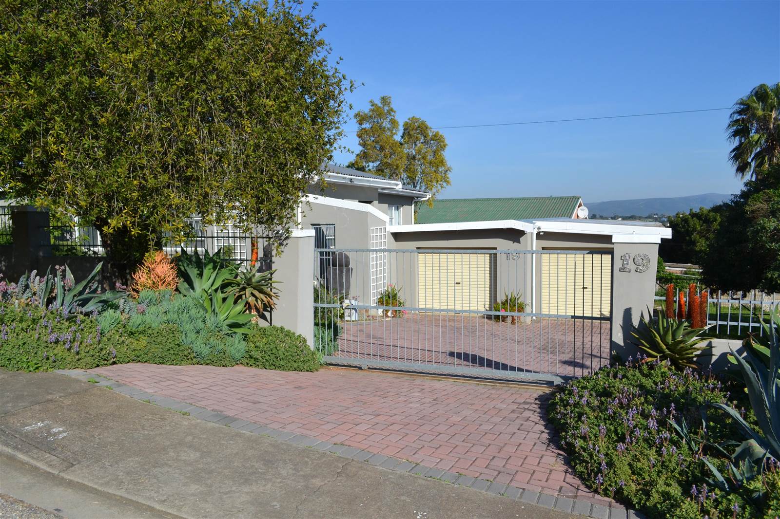 3 Bed House in Fairbridge Heights photo number 19