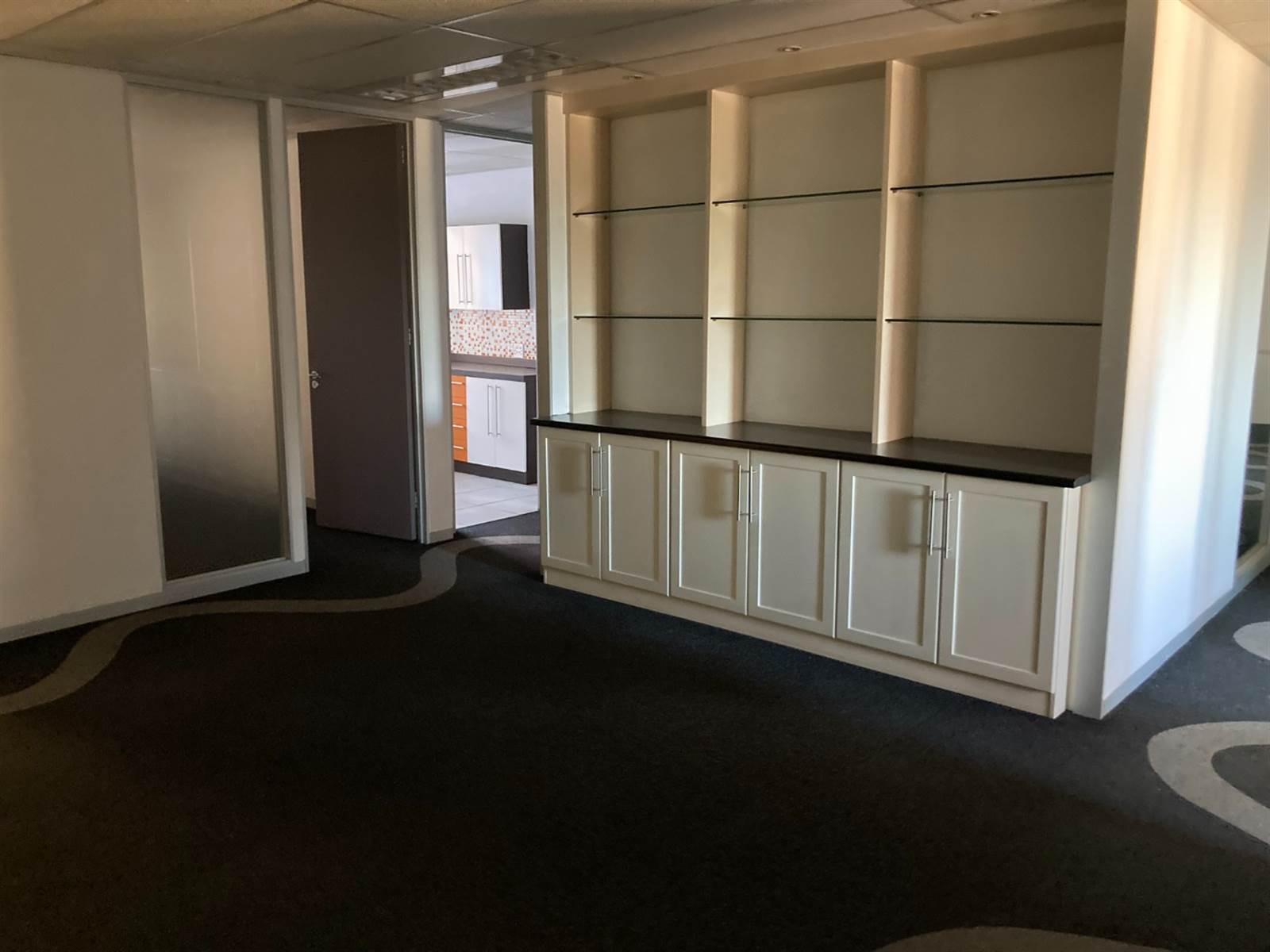 1014  m² Commercial space in Rivonia photo number 11