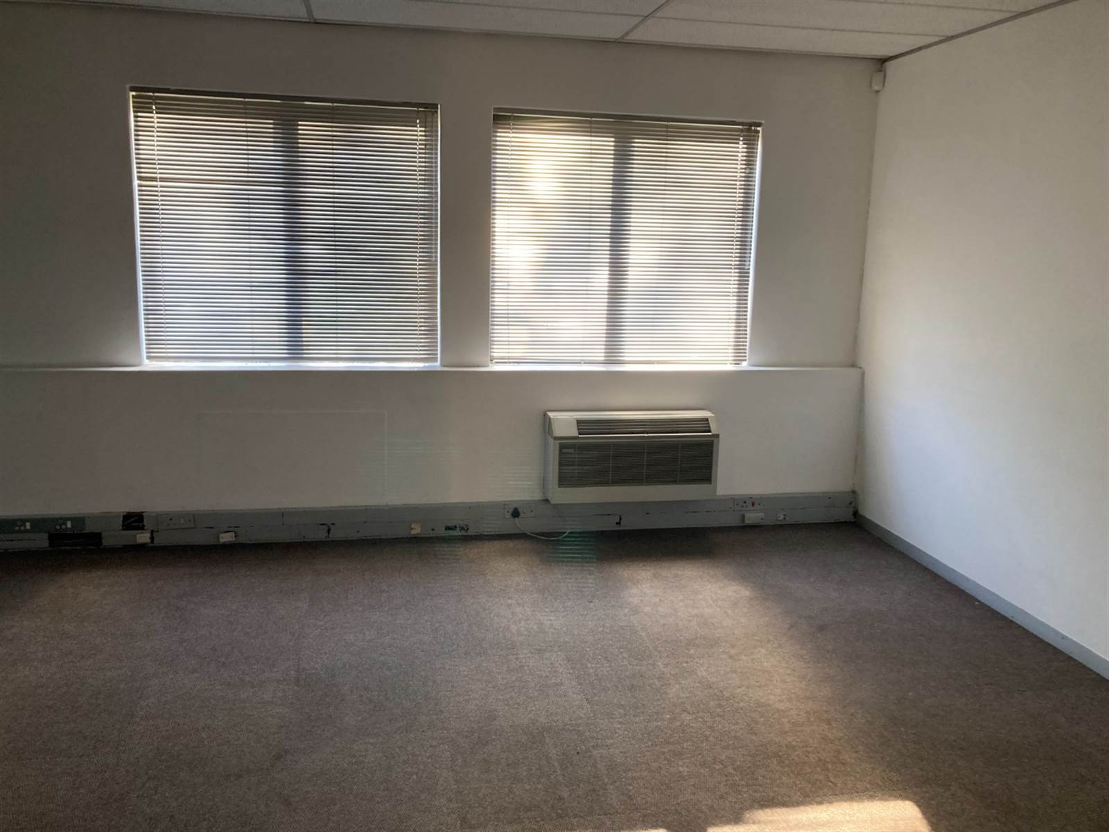 1014  m² Commercial space in Rivonia photo number 14