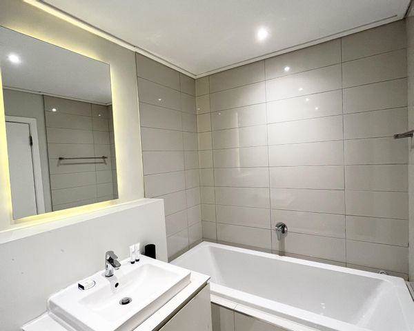 1 Bed Apartment in Cape Town City Centre photo number 9