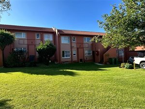 2 Bed Apartment in Meyersdal
