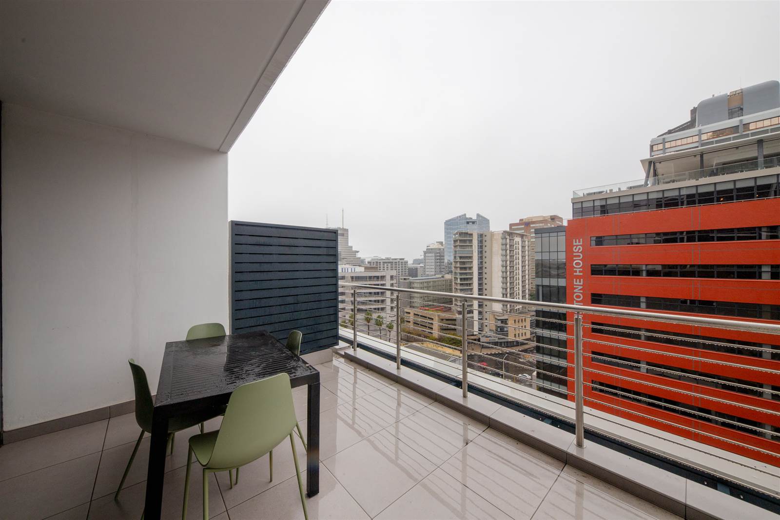 2 Bed Apartment in Cape Town City Centre photo number 25