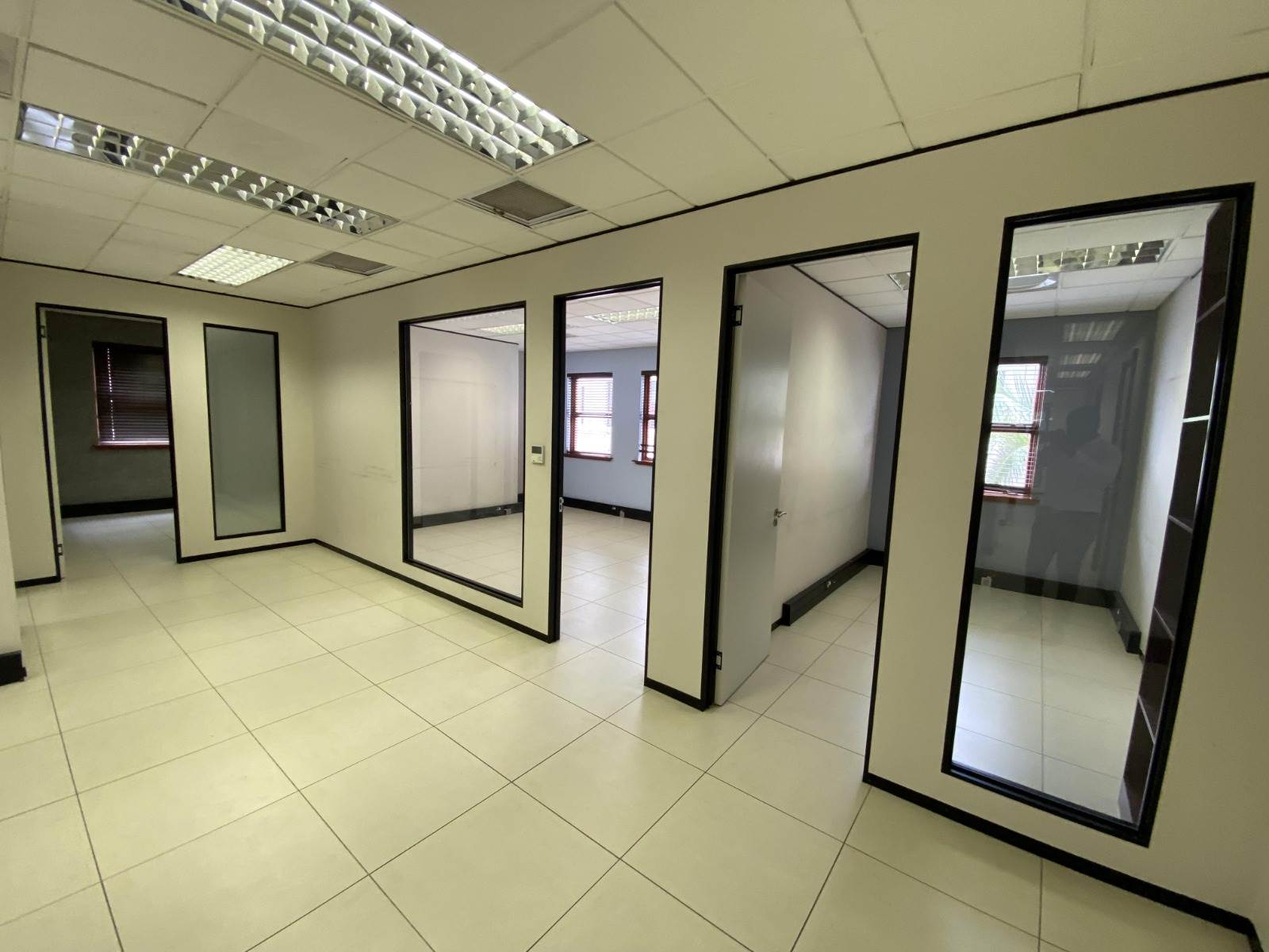 630  m² Commercial space in Rivonia photo number 20