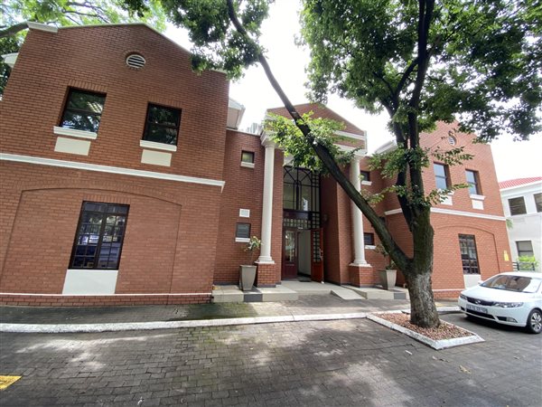 630  m² Commercial space in Rivonia