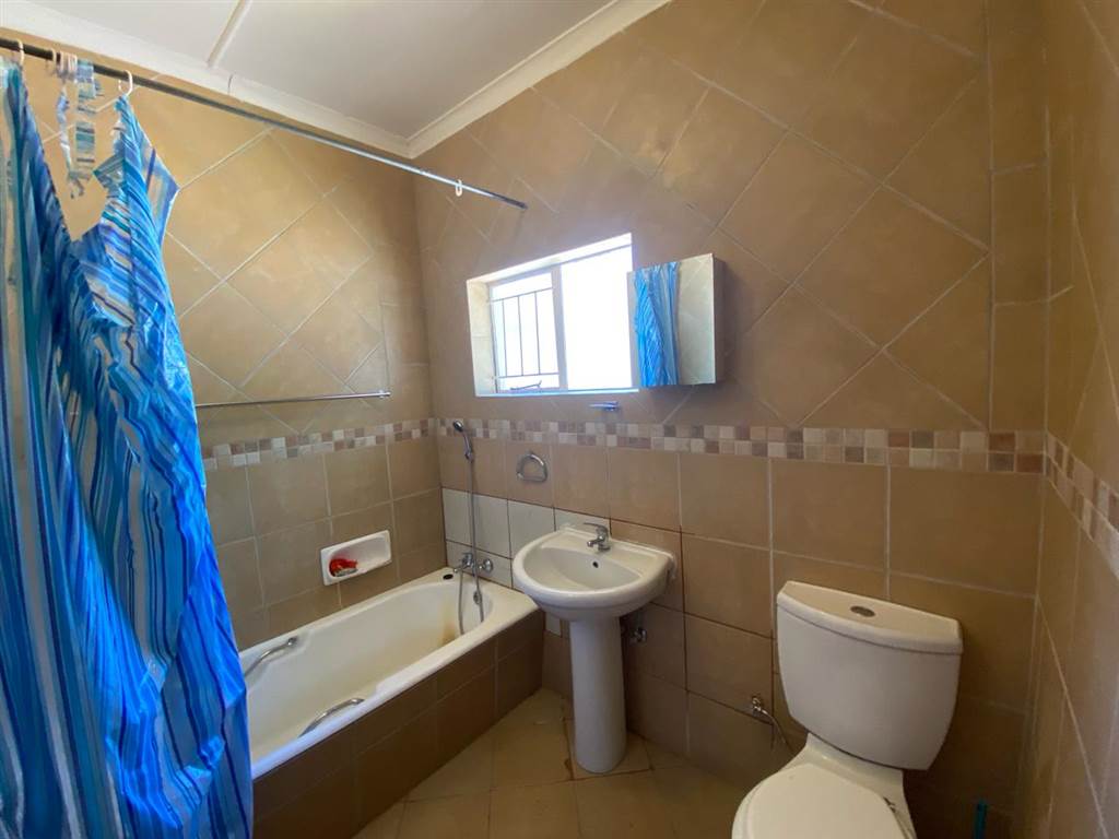 3 Bed House in Penina Park photo number 15