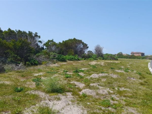 6 107 m² Land