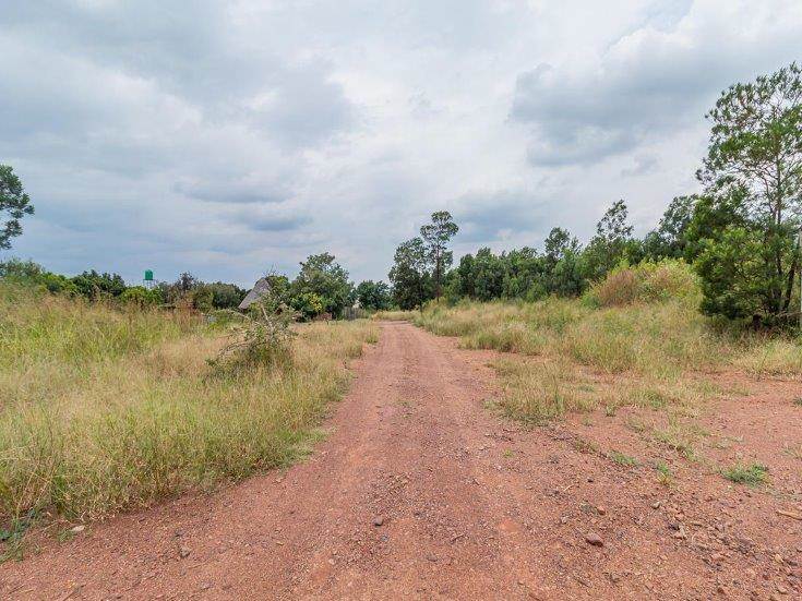 10 ha Land available in Mooikloof Equestrian Estate photo number 1