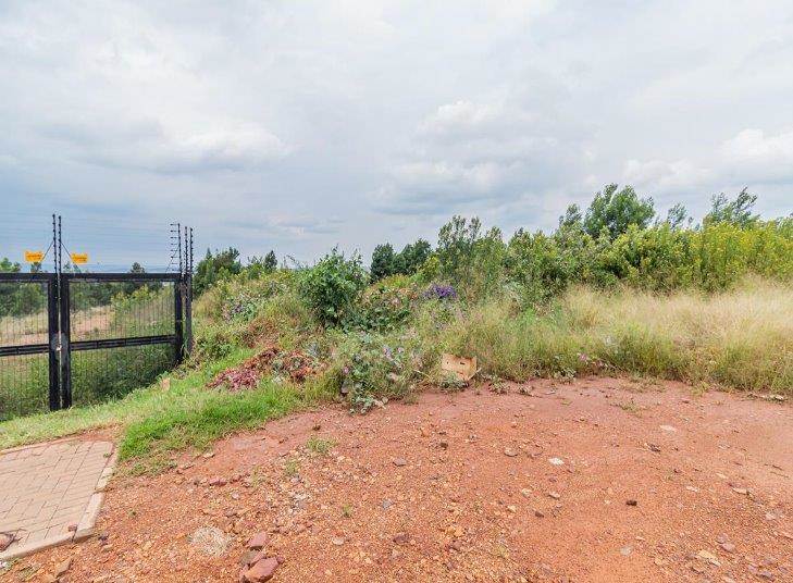 10 ha Land available in Mooikloof Equestrian Estate photo number 6