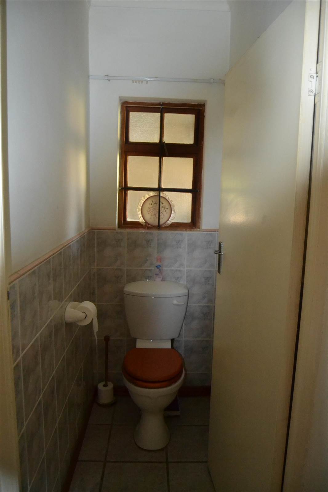 2 Bed House in Albertinia photo number 15
