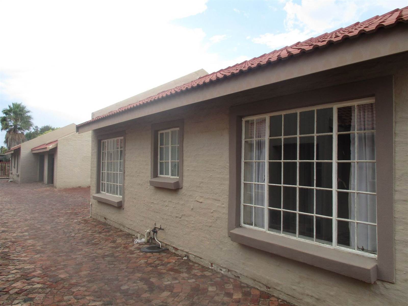 2 Bed House in Potchefstroom Central photo number 17