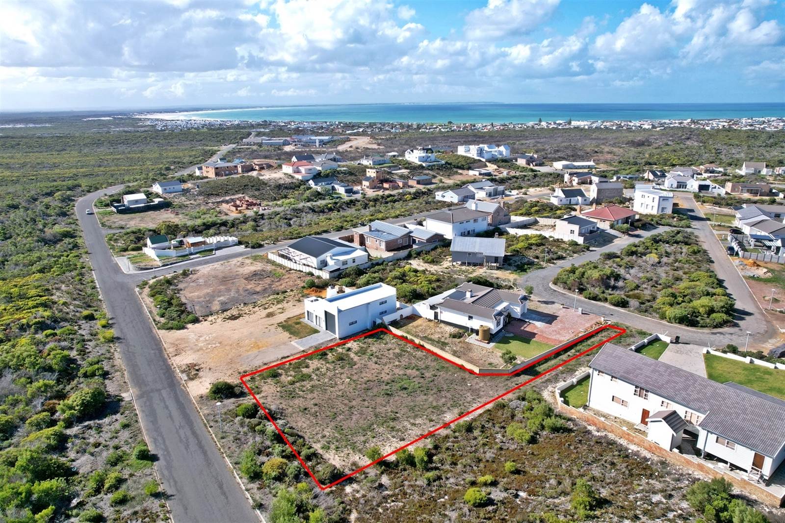 932 m² Land available in Struisbaai photo number 11