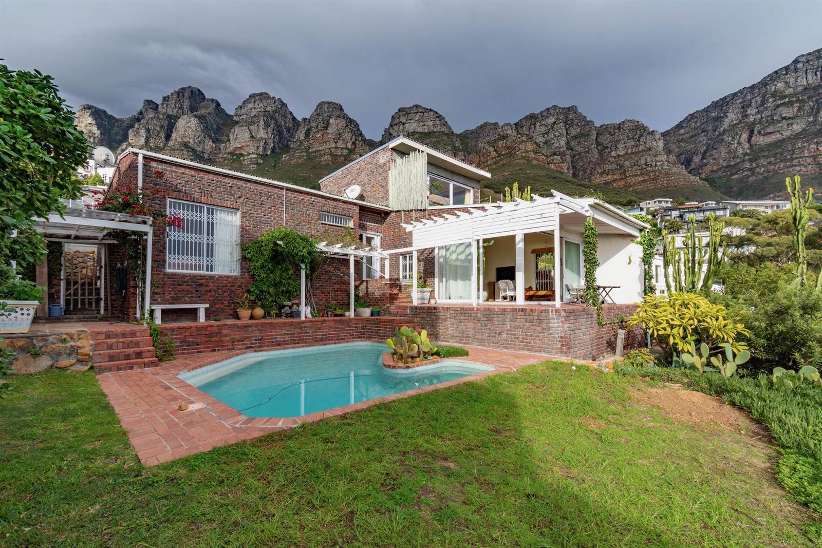 3 Bed House in Camps Bay photo number 5