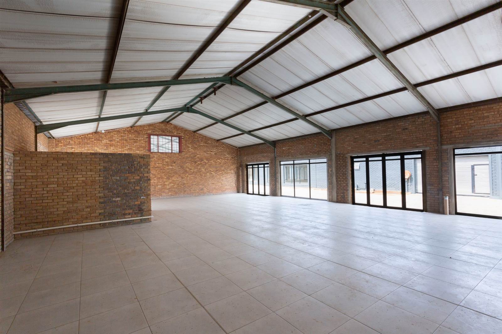 847  m² Commercial space in Westonaria photo number 4