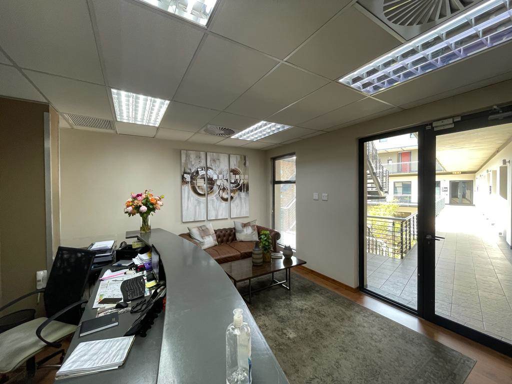 299  m² Commercial space in Melrose Arch photo number 5