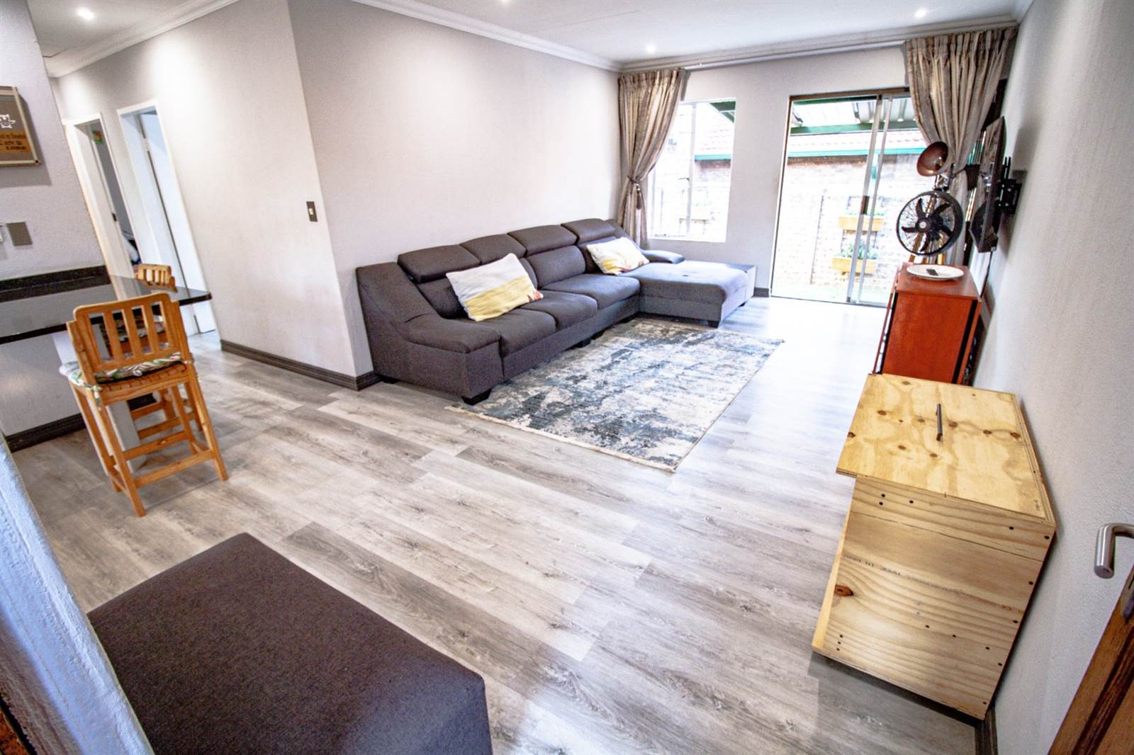 3 Bed Apartment in Highveld photo number 1
