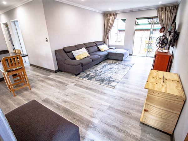 3 Bed Apartment in Highveld