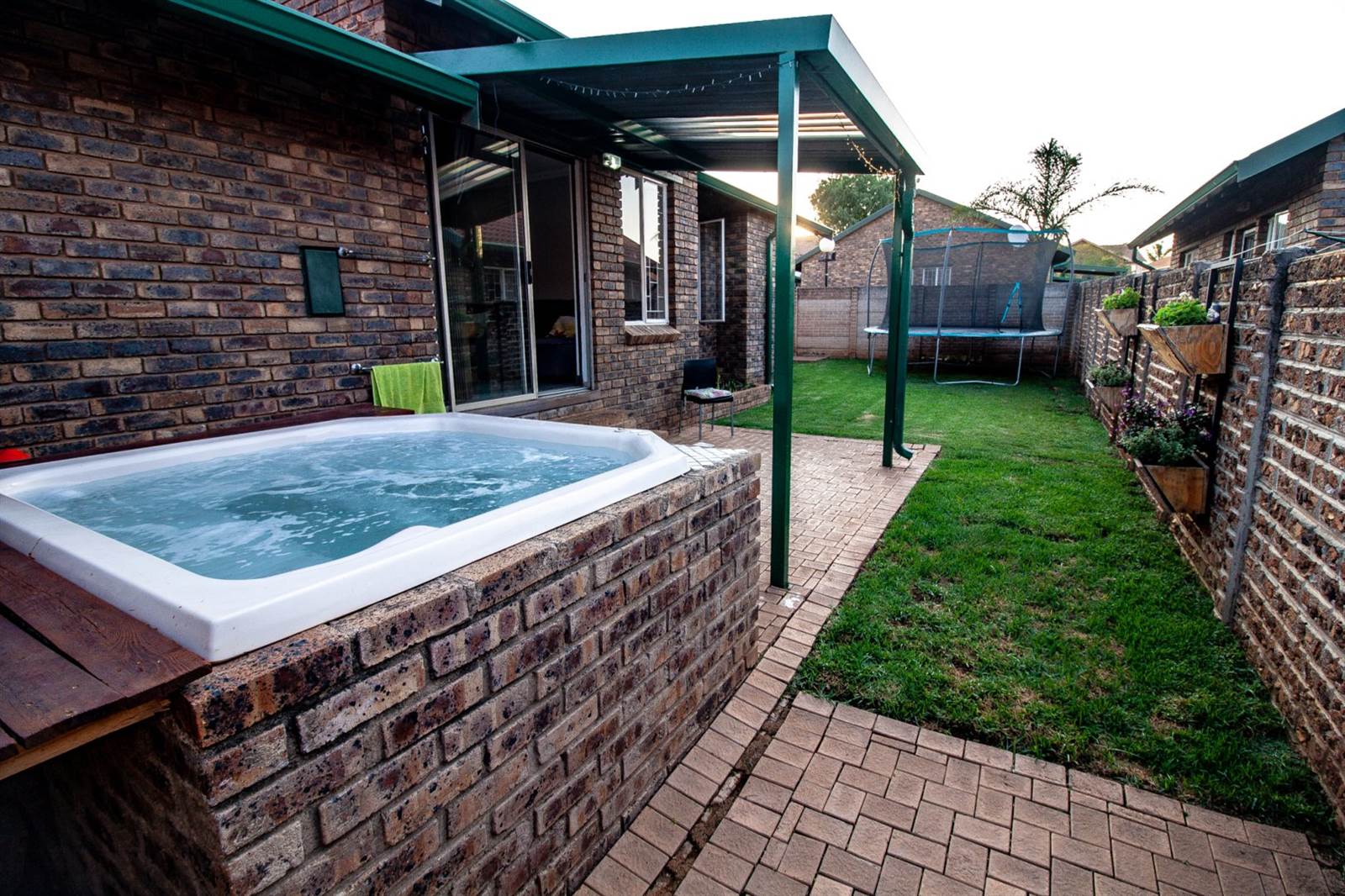 3 Bed Apartment in Highveld photo number 7