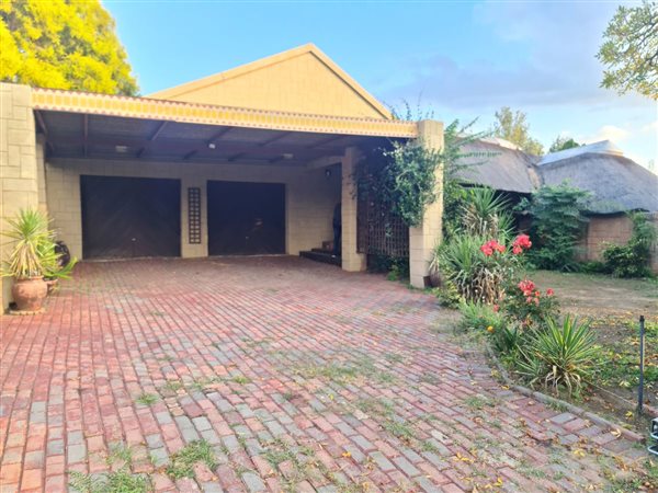 3 Bedroom House 3 Bedroom House