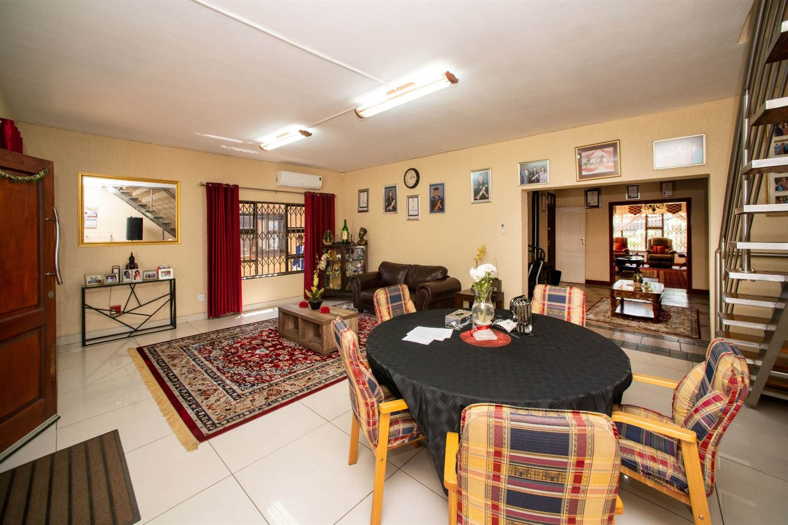 5 Bed House in Northmead photo number 5