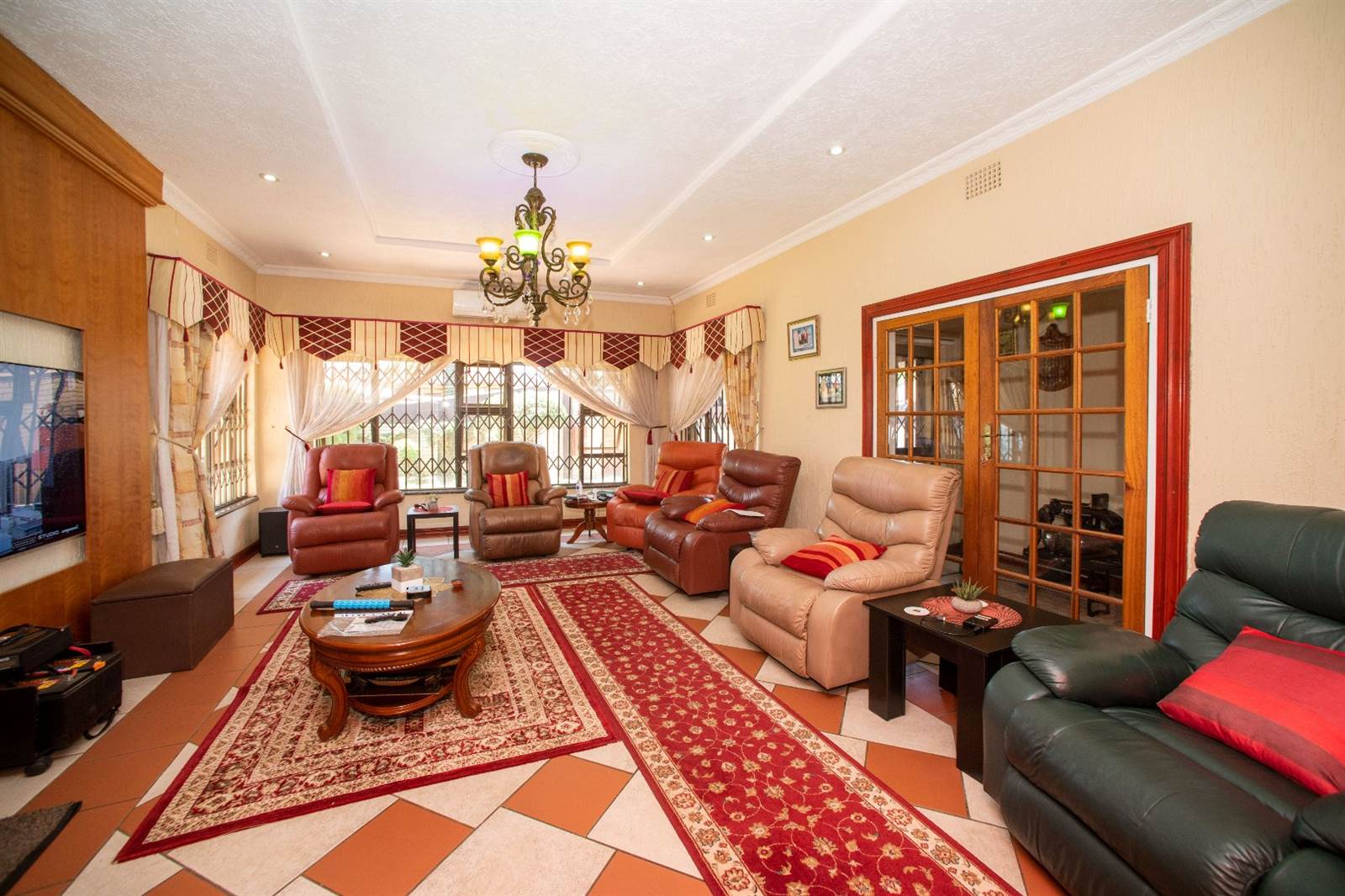 5 Bed House in Northmead photo number 9