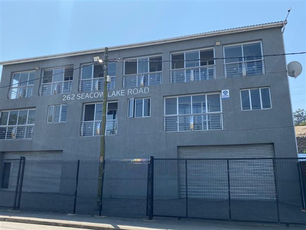 300  m² Commercial space in Durban North