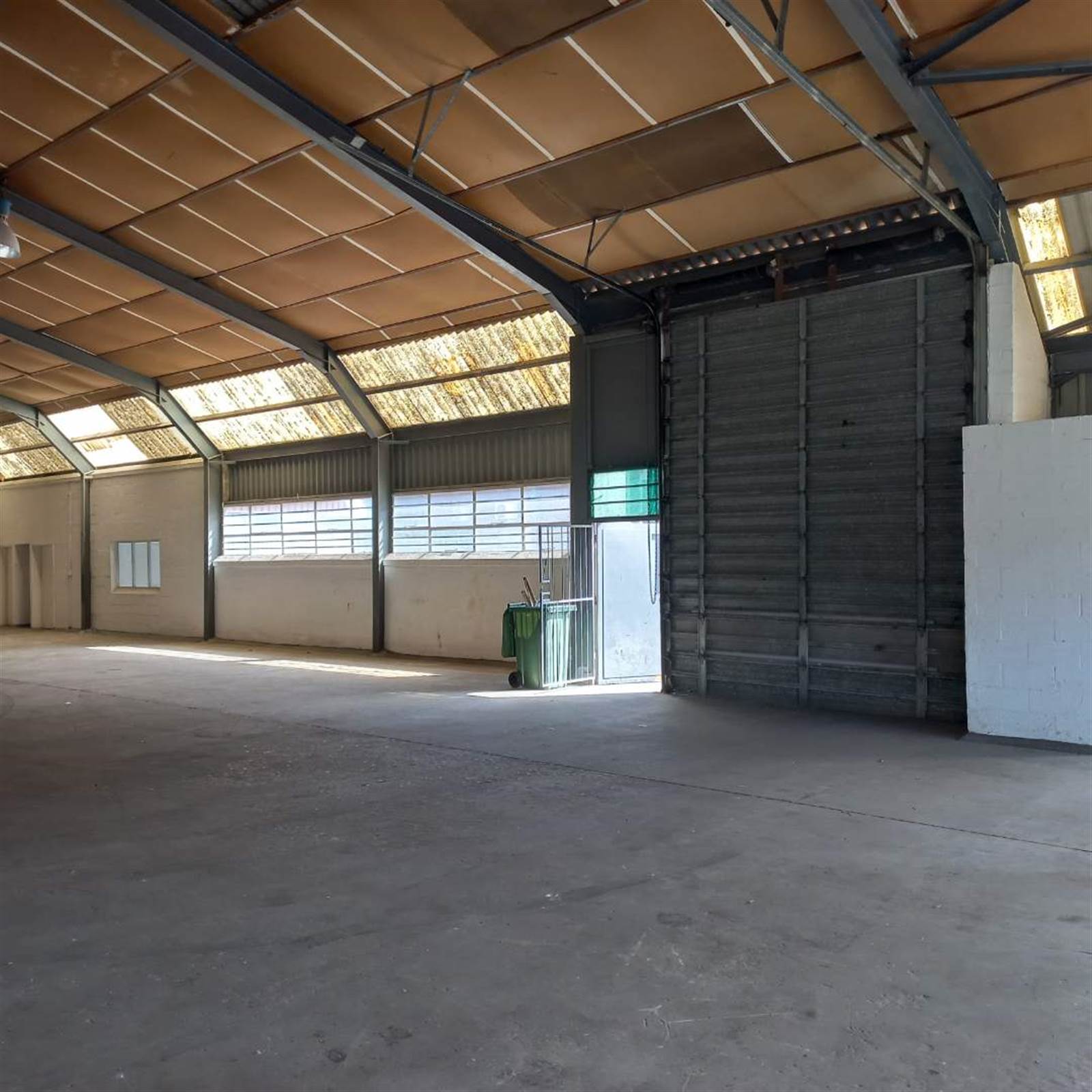 560  m² Industrial space in Retreat photo number 8