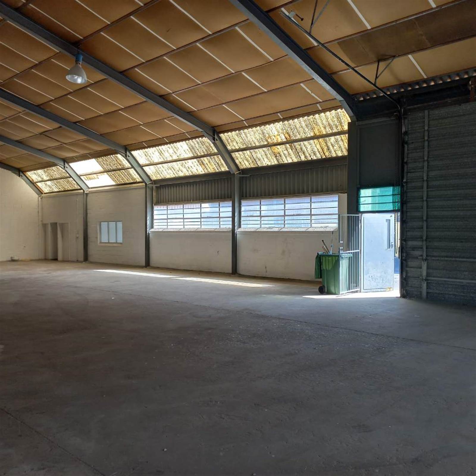 560  m² Industrial space in Retreat photo number 9