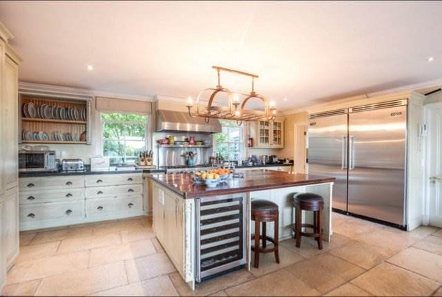 7 Bed House in Constantia photo number 16