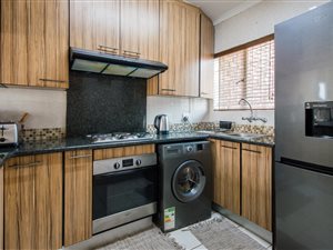 1 Bed Townhouse in Edenglen