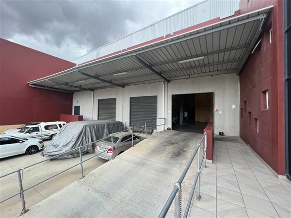 1 436  m² Commercial space