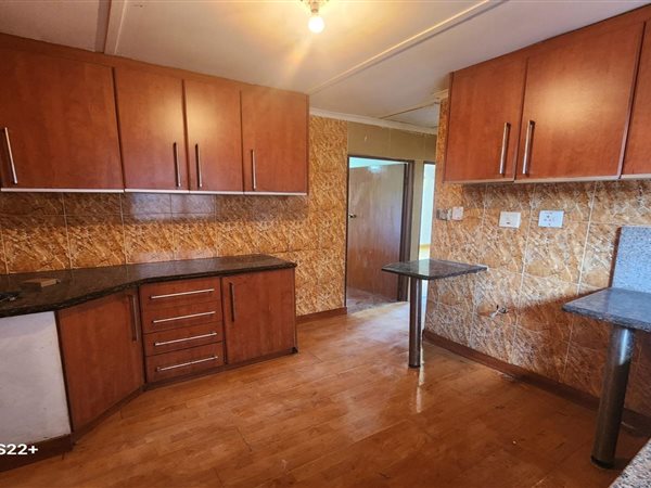 2 Bedroom House 2 Bedroom House