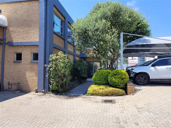 2 180 m² Industrial space 2 180 m² Industrial space